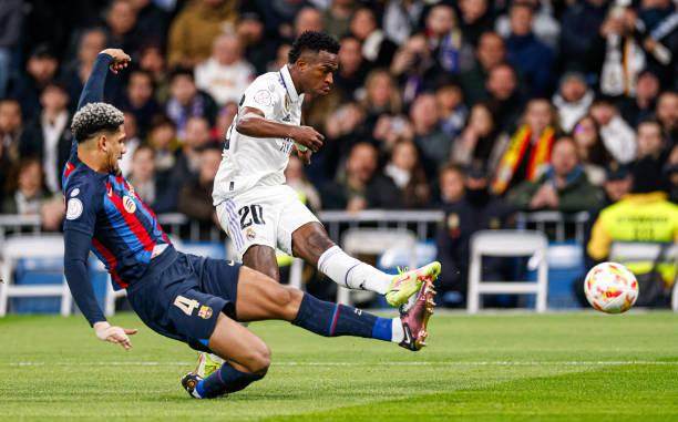 完美世界中国官网-安帅：巴萨今晚不配赢球 哈维：不满意场面满意结果